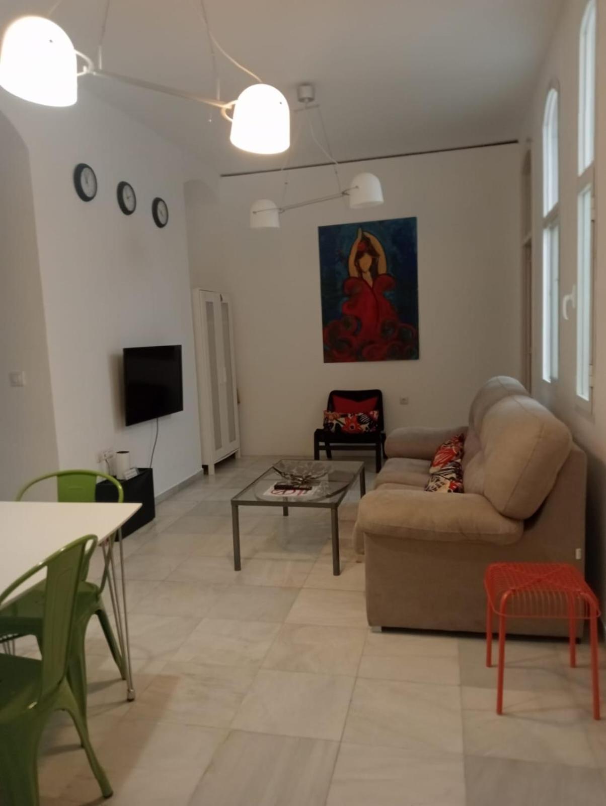 C Palacio Parking Segun Disponibilidad Sevilla Exteriér fotografie